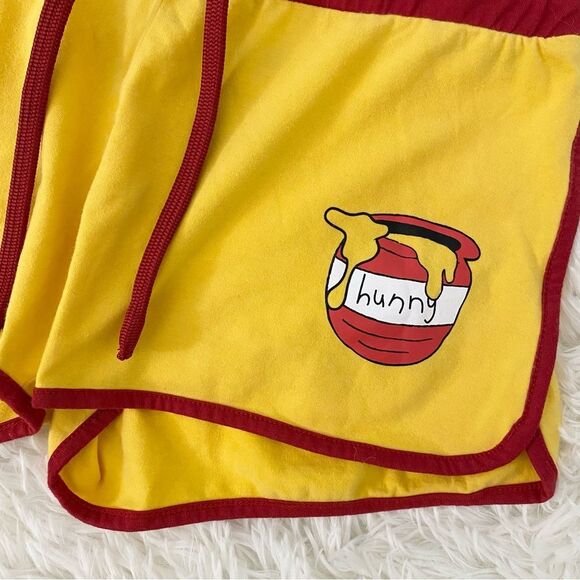Disney Winnie the Pooh Shorts - Picture 2 of 5